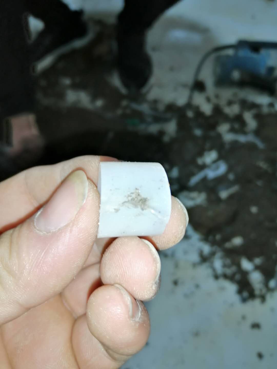 游仙家里地暖漏水了怎么办？